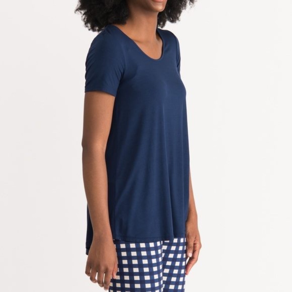 Everyday Tee Navy (NWT)